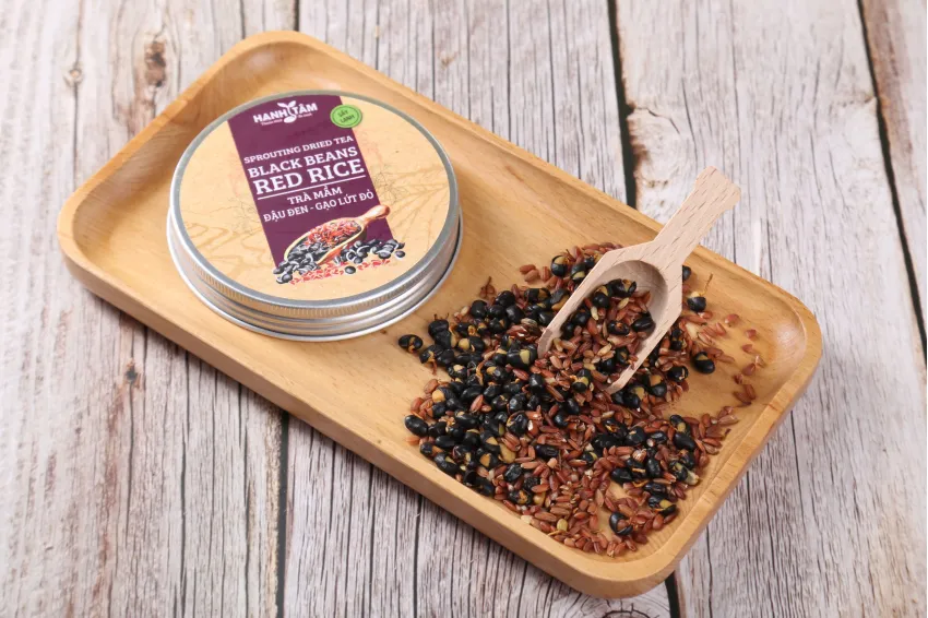 Roasted Black Beans And Sprouted Red Rice Tea, Black Beans, Sprouts Tea, Tea For Health, Natural Ingredients, Good For Health, Local Ingredients Roasted Black Beans And Sprouted Red Rice Tea, Black Beans, Sprouts Tea, Tea For Health, Natural Ingredients, Good For Health, Local Ingredients