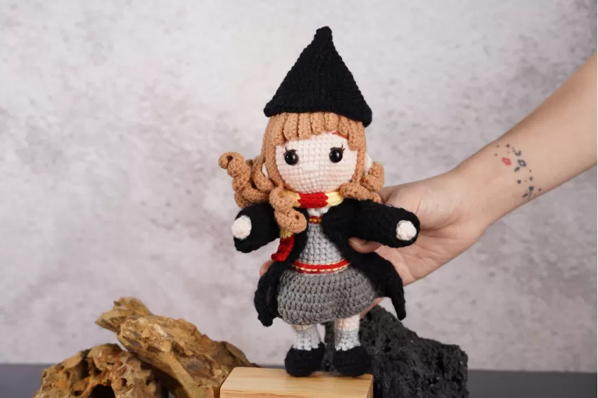 Hermione Granger Crochet Doll, Hermione Doll, Woolen Plush Keychain, Hermione Keychain Made Of Wool, Graduation Gift