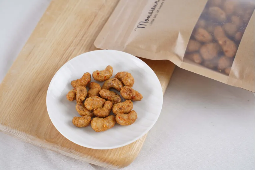 Roasted Spicy Salted Garlic Cashew, Healthy Snacks, Dried Cashew, Crunchy Nuts, No Sugar, No Preservatives, Eat Clean, Natural Ingredients Roasted Spicy Salted Garlic Cashew, Healthy Snacks, Dried Cashew, Crunchy Nuts, No Sugar, No Preservatives, Eat Clean, Natural Ingredients