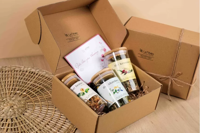 Paper Gift Box with 3 Large Herbal Tea Blend Jars, High-Quality Blend, Vietnamese Herbs, Clean Ingredients, Health Gift, Meaningful Gift, Corporate Gift