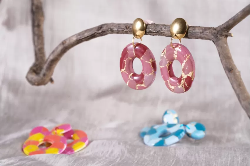 Circle Of Life Clay Earrings, Each Color Segment Is Pieced Together With Shimmering Metallic Edges, Meaningful Gift For Friends