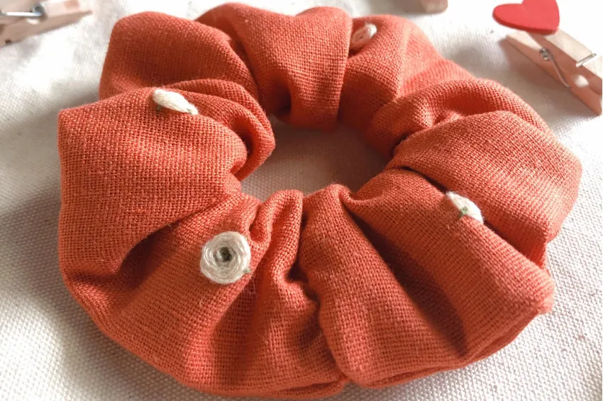 Embroidered Linen Scrunchies, Warm Color, Fabric Hair Tie, Soft Linen Material, Cute Flower Patterns, Fairy-Like Hair Accessory