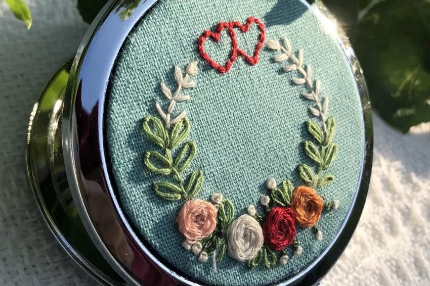 Teal Embroidered Linen Hand Mirror, Mini Round Mirror, Fabric Color And Embroidery Pattern Customizable, Corporate Gift