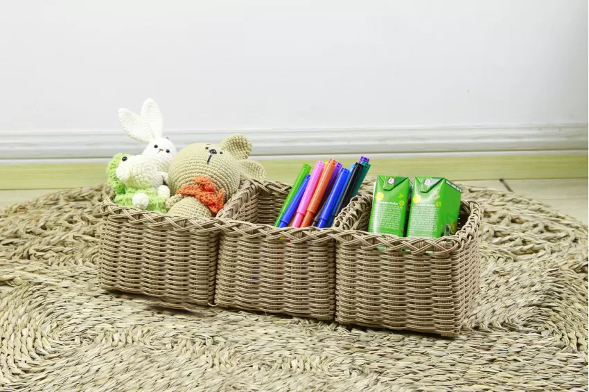 Beige 3-Compartment Tank Tray, Neatly Organizes Items, Cute Decorative Piece, Made from Recycled Materials