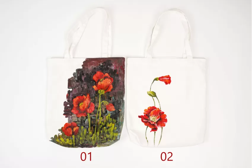 Hand-drawn Red Poppy Tote Bags