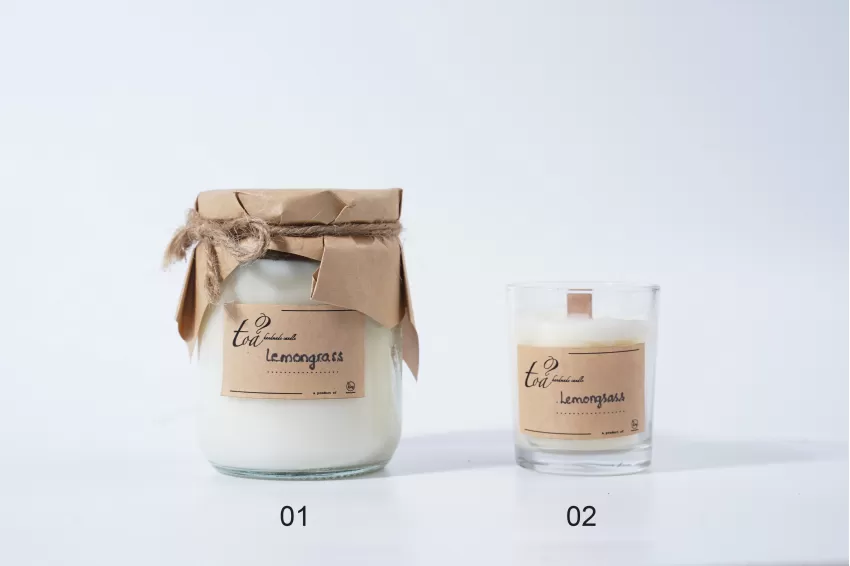 Lemongrass Glass Jar Scented Candle, Vintage Style, Natural Wax Candle, Relaxing and Elegant, Bringing Nature into Your Home