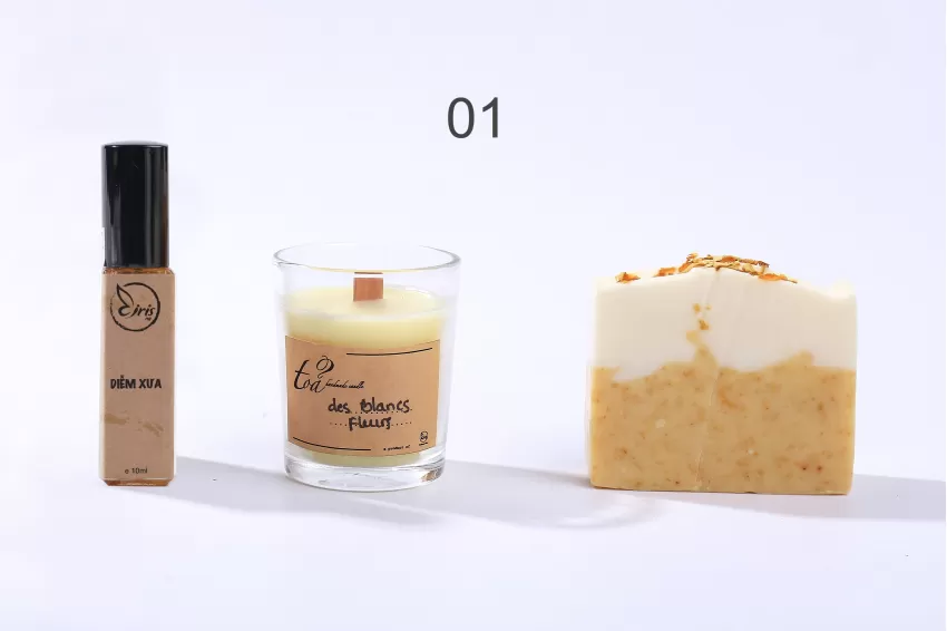 “Diễm Xưa" Scented Gift Box (Handmade Soap, Scented Candle & Perfume)