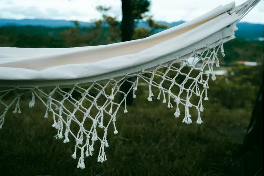 White Canvas Hammock, Natural and Soft Material, Strong Weight Capacity, Safe to Use, Suitable for Various Spaces