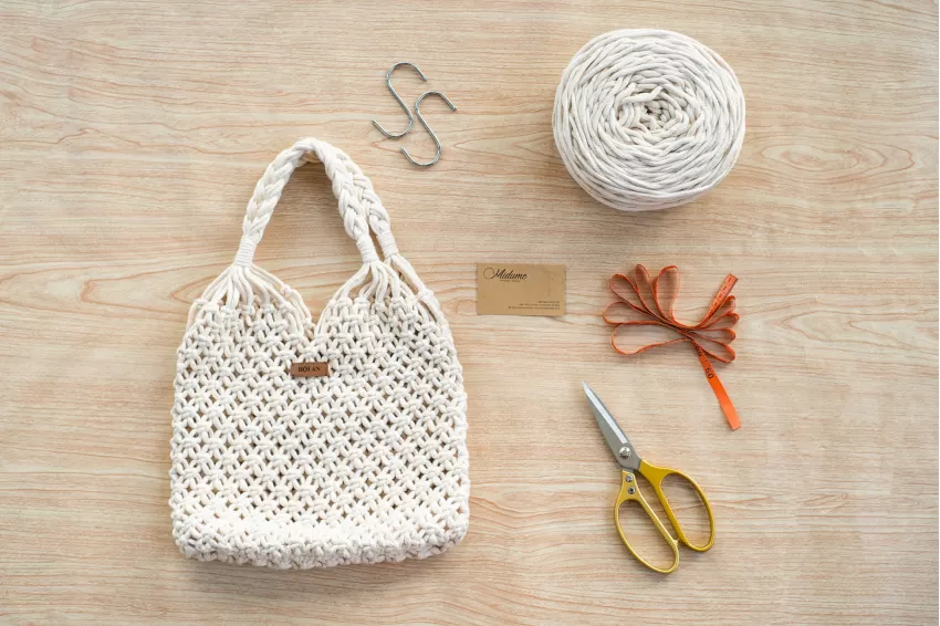 Macrame Net Bag, Vintage-inspired Design, Light and Feminine Style, Simple Design, Beautiful Beach Accessory