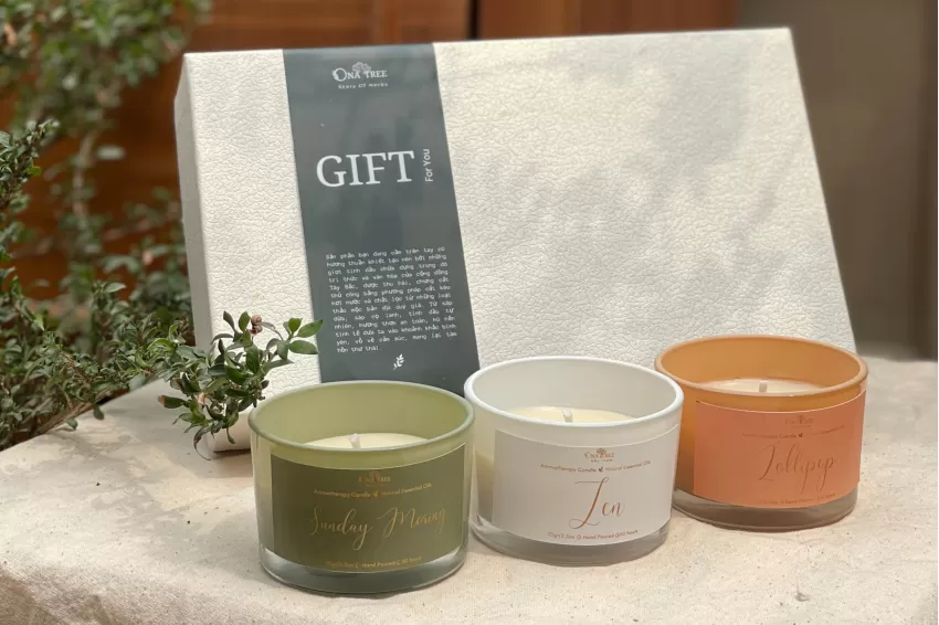 meaningful gifts, gifts for siblings, scented candles, gifts for sisters