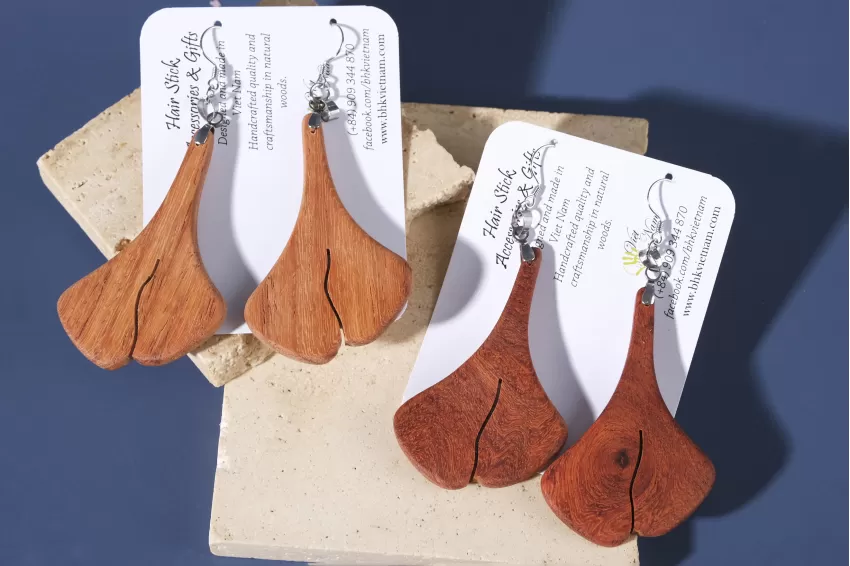 Ginkgo Wooden Earrings, Unique Design, Leaves a Lasting Impression, Edgy and Youthful Style, Environmentally Friendly Material