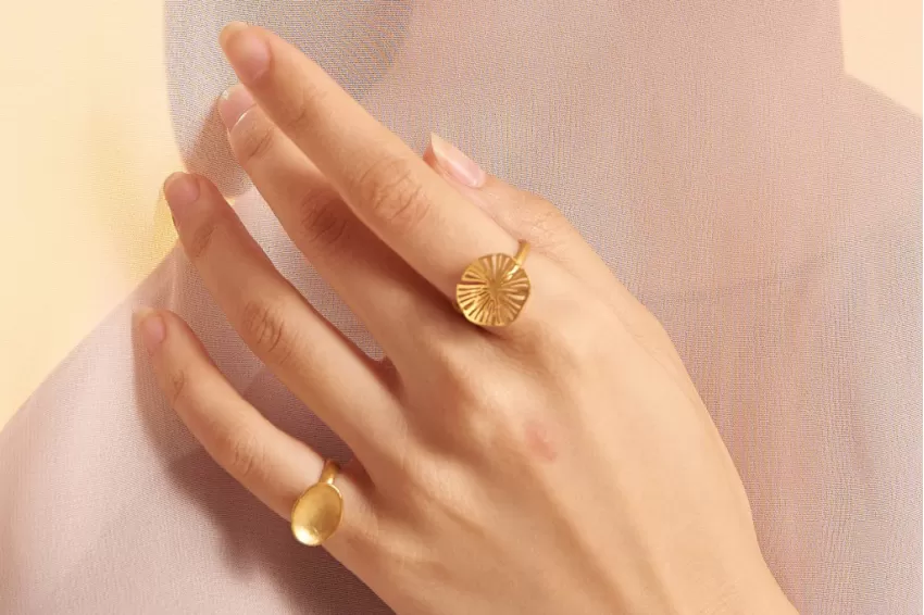 “THƠ” Gold Plated Ring, Delicate Lotus Leaf Pattern, Intricate and Detailed Lines, Lasered Graving, Delicate Style