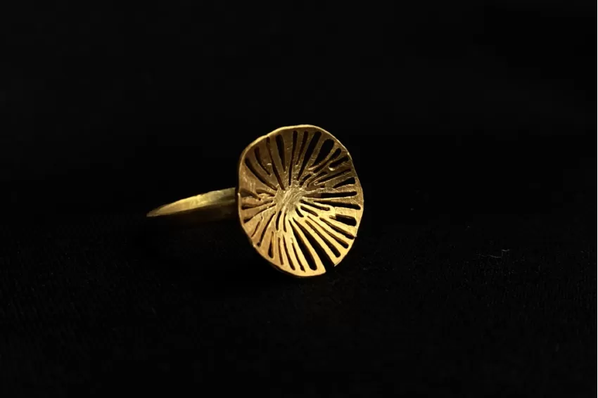 “THƠ” Gold Plated Ring, Delicate Lotus Leaf Pattern, Intricate and Detailed Lines, Lasered Graving, Delicate Style