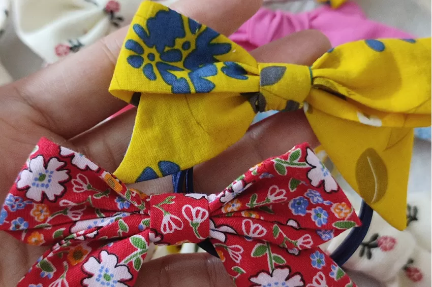 Random Color Bow Tie Fabric Hair Tie, Durable Hair Tie, Doesn't Cause Hair Loss, Cute Hair Accessory, Lovely Bow Design