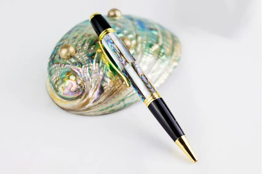 Craftsmanship Mother Of Pearl Pen, Exquisite Craftsmanship, Intricate Patterns, Elegant and Luxurious Beauty, Premium Gift, Corporate Gift