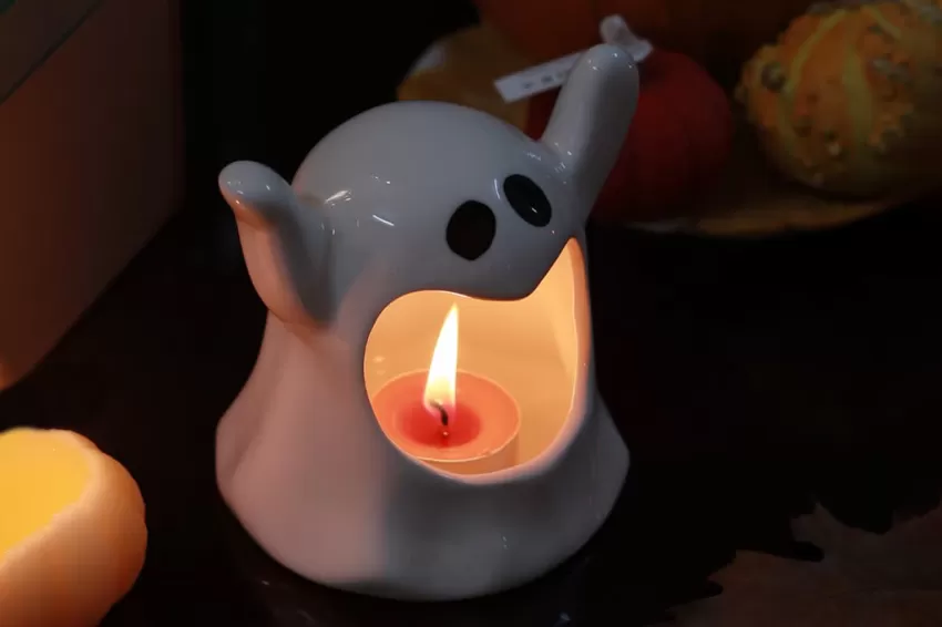 Halloween Pumpkin Scented Candle And Ghost Holder Set