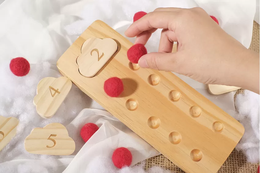 Cloud Shaped Wooden Numbers Set, Intellectual Toy, Stimulates Thinking, Unique Toy Set, Smart Wooden Toy