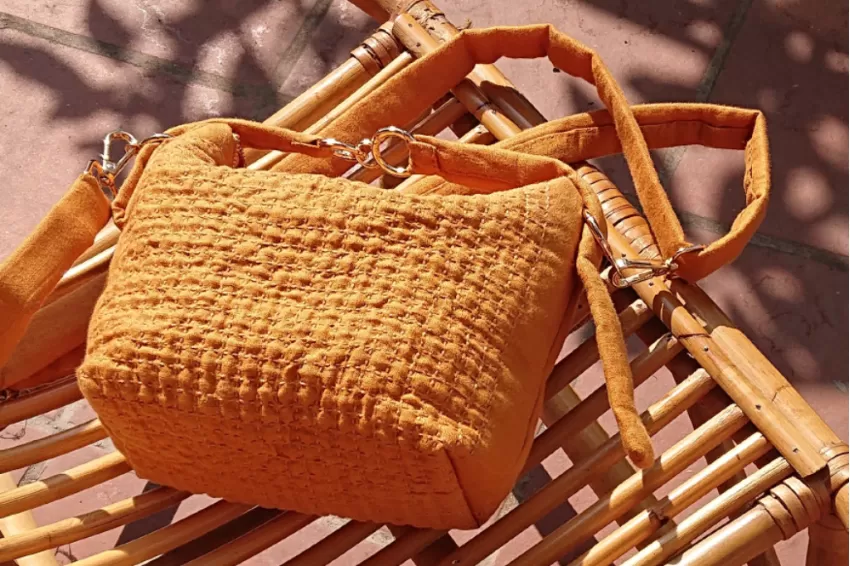 “Hoa Nắng” Sashiko Embroidery Linen Bag, Box-Shaped Bag, Wide Base, Spacious, Lightweight And Soft Material, Versatile Carrying Options