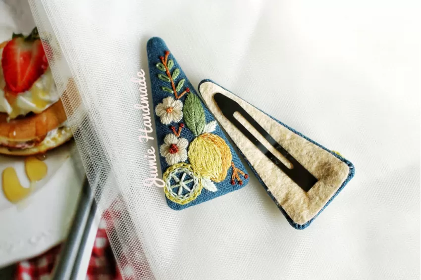 Summer Fruit Embroidered Hair Clip, Triangular Hair Clip, Eye-Catching And Adorable Patterns, Bright Colors, Handmade Hair Clip