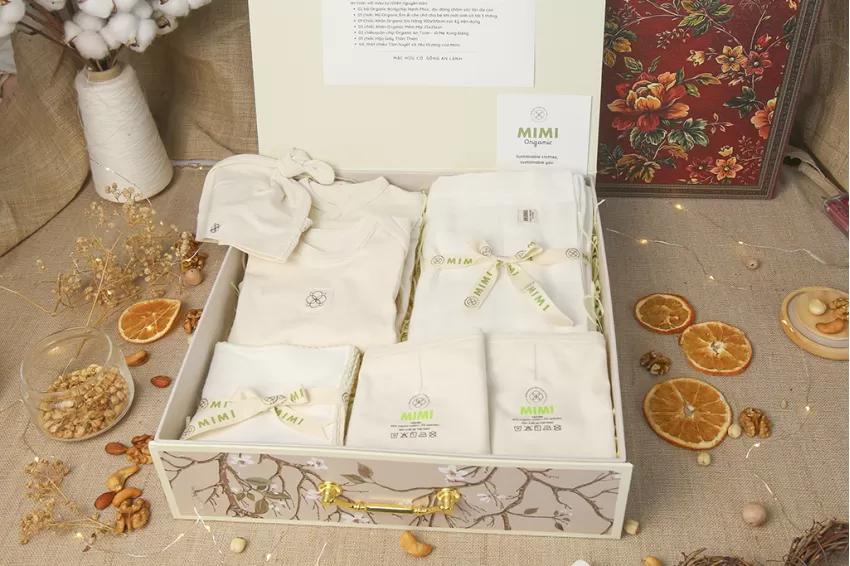 Set Quà Tặng “Mẹ Tròn Con Vuông” - Mimi Organic & Natural, Sợi Bông Hữu Cơ, Trang Phục Em Bé, An Toàn Cho Làn Da Của Bé, Quà Tặng Cho Bé