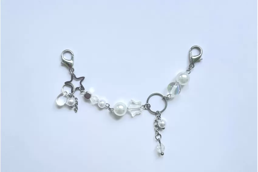 White Shoe Chain Style 06, Milky Way Collection, Trendy And Stylish Shoe Accessory, Striking Accent For Shoes