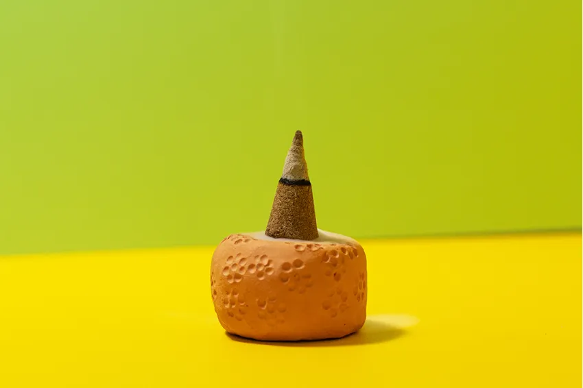 Premium Moc-Chau Cedar Incense Cones, Home Incense Wood Cones, Fragrant Wood Incense Cones, Green Cypress Wood Cones, Herbal Incense Cones Premium Moc-Chau Cedar Incense Cones, Home Incense Wood Cones, Fragrant Wood Incense Cones, Green Cypress Wood Cones, Herbal Incense Cones