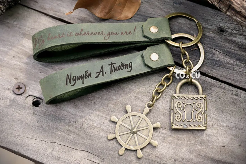 Genuine Leather Keychains With Names Engraved, Leather Keychains, Key Chains, Genuine Leather Accessories, Unique Gifts, Genuine Leather Gifts, Customized Gifts, Corporate Gift