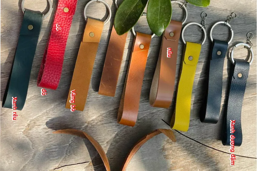 Genuine Leather Keychains With Names Engraved, Leather Keychains, Key Chains, Genuine Leather Accessories, Unique Gifts, Genuine Leather Gifts, Customized Gifts, Corporate Gift