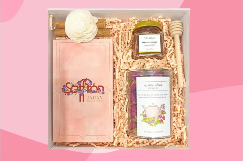 "Pretty Healthy" Gift Box, Nourish Her Body, Saffron, Honey, Rose Bud Tea, Premium Gift Box, Gifts For Her, Health Gift Set, Gifts For Women's Day, Corporate Gift