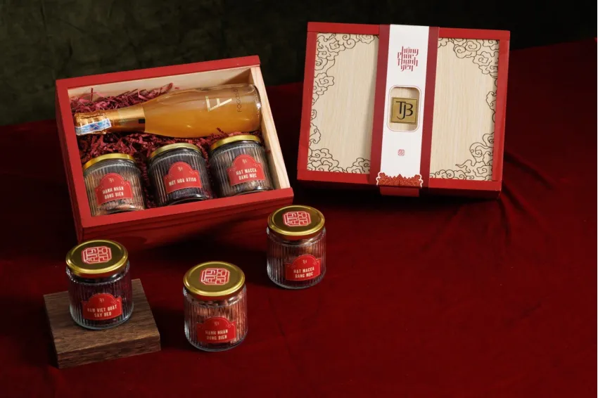 "Cloud Imagery 3" Tet Gift Box, Perfect Tet Flavors, Tet Gift Set With Grain, Jams And Wine, Corporate Gifts, Vietnamese Gift, Lunar New Year Gift Set