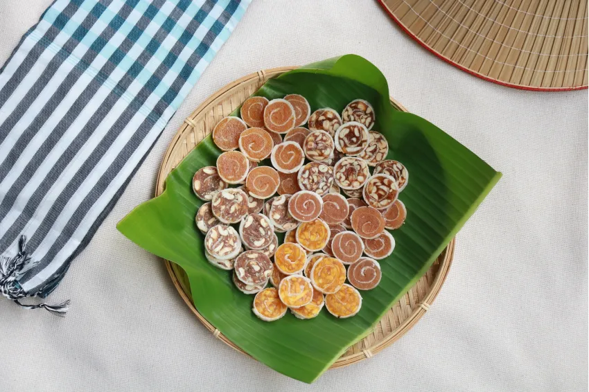 Combo Of 6 Tropical Fruit Roll Boxes, Authentic Traditional Flavor, Tropical Fruit Snack, Southern Vietnam Specialty, Healthy Gift, Gift For Colleagues Combo Of 6 Tropical Fruit Roll Boxes, Authentic Traditional Flavor, Tropical Fruit Snack, Southern Vietnam Specialty, Healthy Gift, Gift For Colleagues