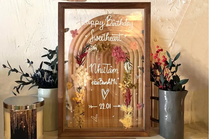 Dried Flower Frame, personalized gifts