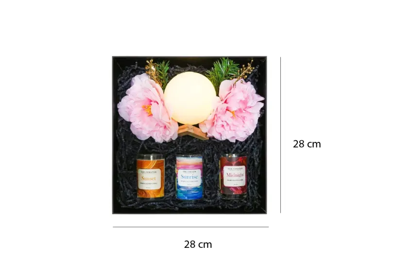 "Dreamland" Women's Day Gift Box, Romantic Choice For Sophisticated Women, Gift Set With Scented Candle, Moon Lamp, Silk Case Box, Gift For Her "Dreamland" Women's Day Gift Box, Romantic Choice For Sophisticated Women, Gift Set With Scented Candle, Moon Lamp, Silk Case Box, Gift For Her