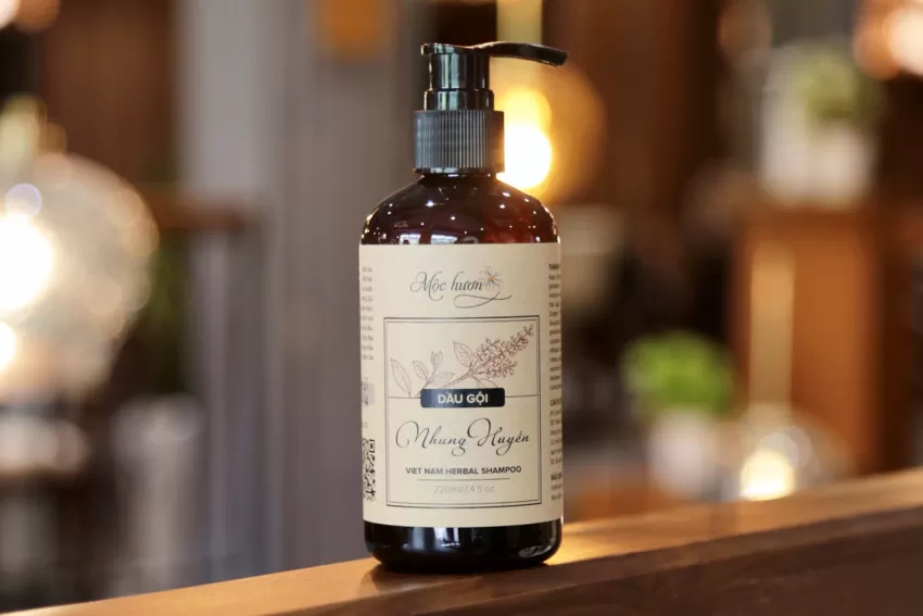 “Nhung Huyen” Herbal Shampoo “Nhung Huyen” Herbal Shampoo