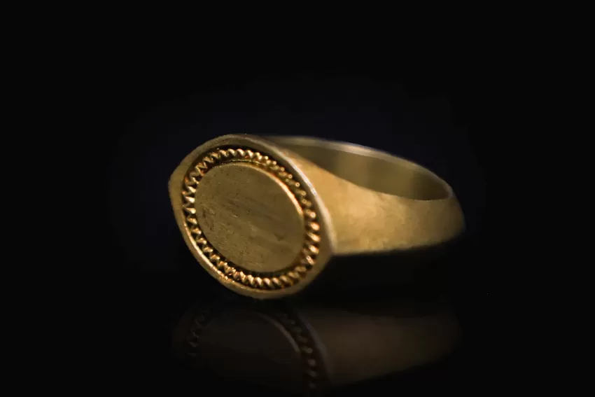 Óc Eo Spirit Gold Plated Ring, Laser Engravable Name, Elegant and Strong Shape, Brilliant Shine, Durable Gold Plating, Modern Style