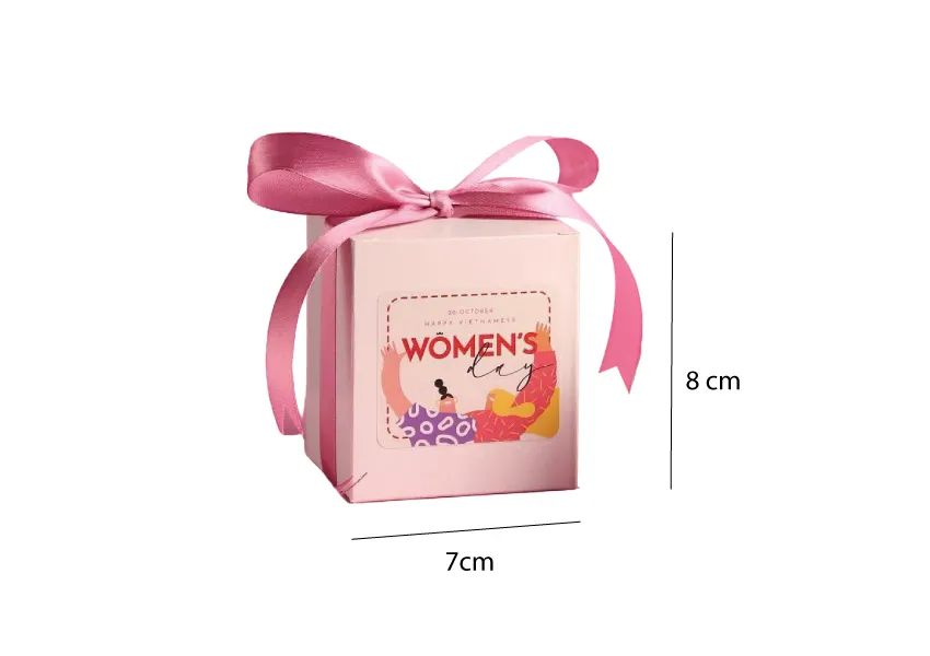 Hộp Quà Nến Thơm Kèm Sticker "Women's Right", Vinh Danh Vẻ Đẹp Và Sức Mạnh Của Phái Đẹp, Nến Thơm Handmade, Hương Thơm Tự Nhiên, Quà Tặng Cho Nữ, Quà Tặng 20/10