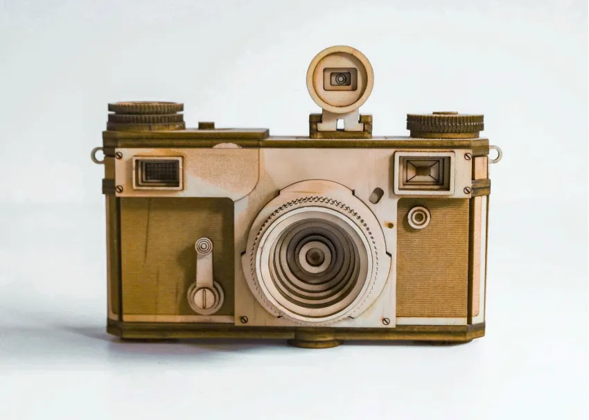 Real Scale C.KE.4A.L Wooden Camera Assembly Model, Surprisingly Realistic, 112-Operation Wood Model, Thinking Toy, Home Decoration, Vietnamese Souvenirs