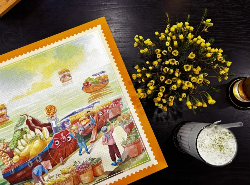 "Peaceful" Gift Box with fruit rolls and rice crackers – a natural sweet treat, specialty from the Mekong Delta, ideal Vietnamese corporate gift. "Peaceful" Gift Box with fruit rolls and rice crackers – a natural sweet treat, specialty from the Mekong Delta, ideal Vietnamese corporate gift.