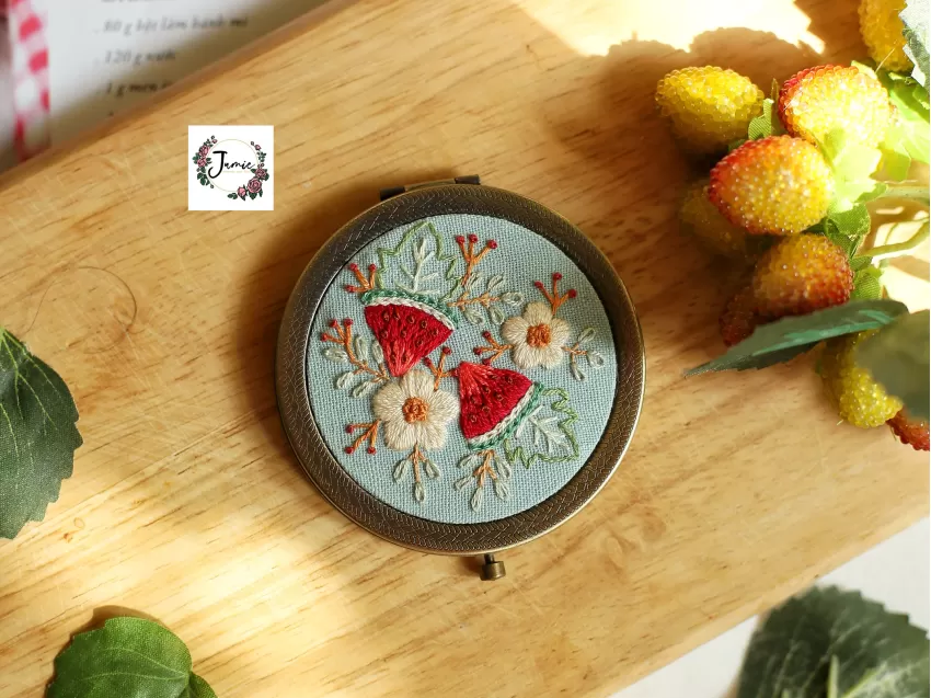 Summer Fruit Hand Embroidered Mirror, Compact Handheld Mirror, Creative Patterns, Intricate Hand Embroidery, Handmade Product