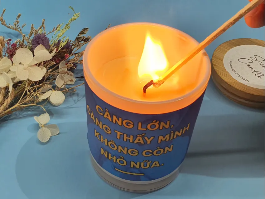 "Càng Lớn, Càng Thấy Mình Không Còn Nhỏ Nữa" Scented Candle Gift, Unique Scented Candle, Meaningful Gifts, Perfect Gifts For Friends, Decorative Item