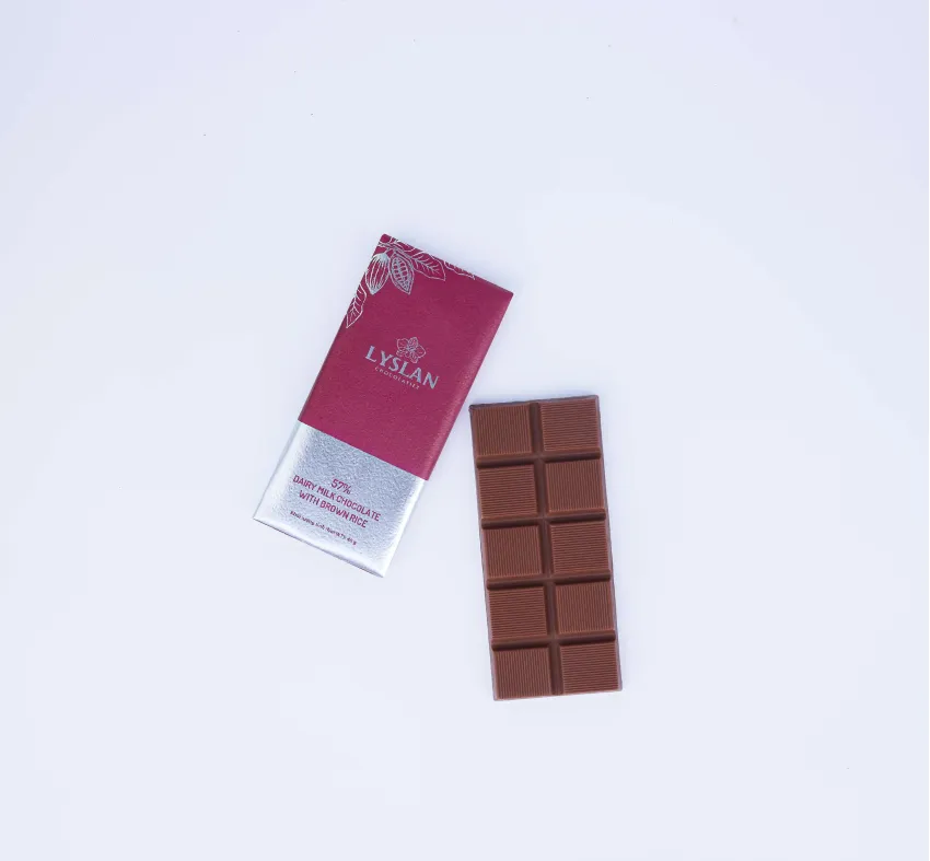 Socola Sữa Gạo Lứt 57%, 40Gr, Sự Kết Hợp Thú Vị Từ Sông Hồng, Socola Gạo Lứt Đậm Đà, Hương Vị Mới Lạ, Quà Đặc Sản Việt Nam, Quà Cho Người Nước Ngoài Socola Sữa Gạo Lứt 57%, 40Gr, Sự Kết Hợp Thú Vị Từ Sông Hồng, Socola Gạo Lứt Đậm Đà, Hương Vị Mới Lạ, Quà Đặc Sản Việt Nam, Quà Cho Người Nước Ngoài
