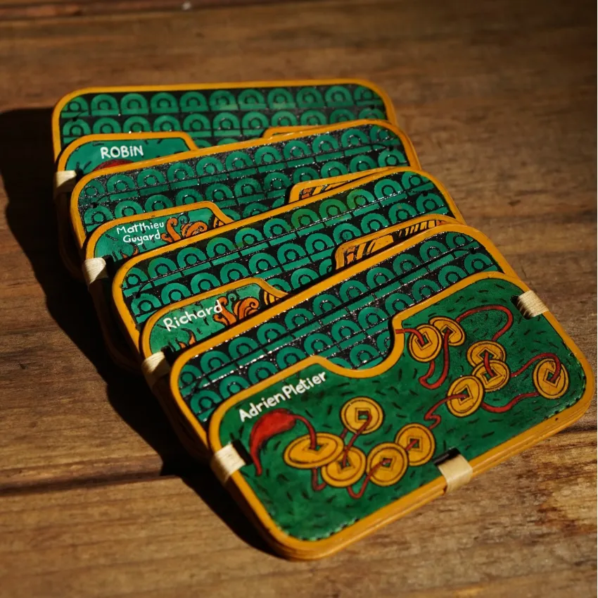 "Money Toad" Hand-Painted Leather Card Holder, Personalized Engraving, Attract Prosperity, Luxury Box, Art Wallet, Accessories, Personalized Gifts "Money Toad" Hand-Painted Leather Card Holder, Personalized Engraving, Attract Prosperity, Luxury Box, Art Wallet, Accessories, Personalized Gifts