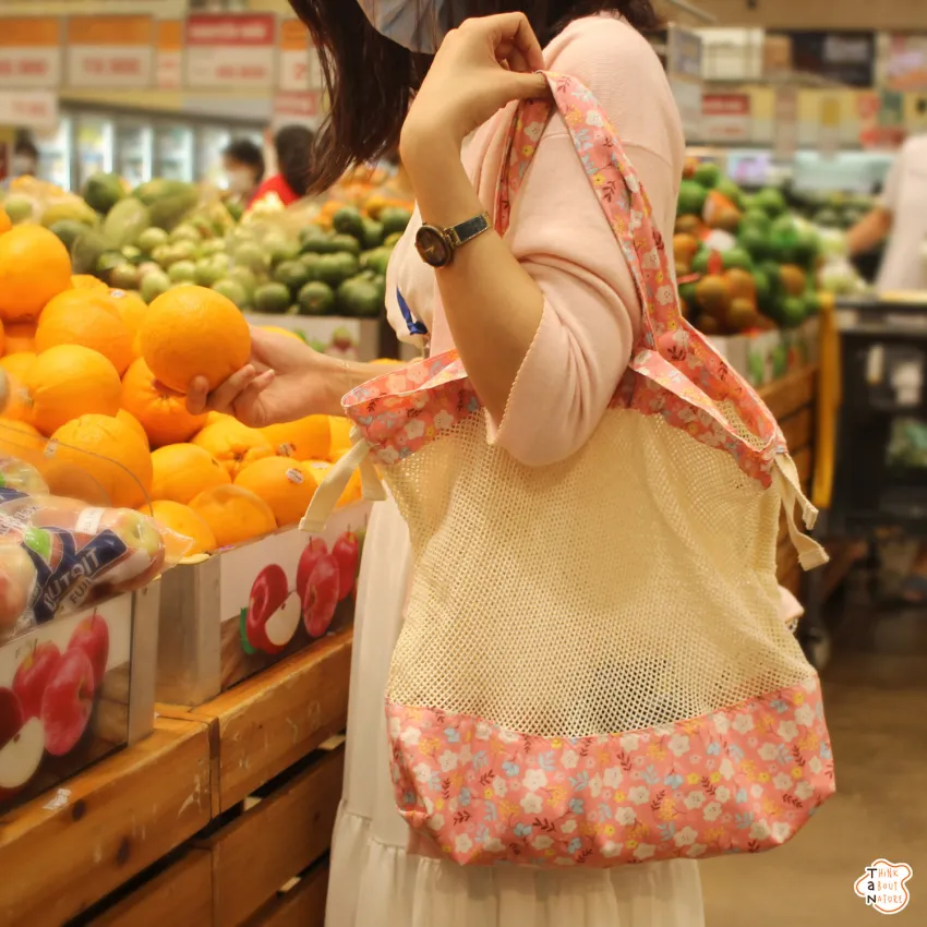 Pink Floral Pattern Shopping Bag, Cute Small Flower Pattern, Breathable Mesh Fabric Material, Easy to Clean, Environmentally Friendly Pink Floral Pattern Shopping Bag, Cute Small Flower Pattern, Breathable Mesh Fabric Material, Easy to Clean, Environmentally Friendly