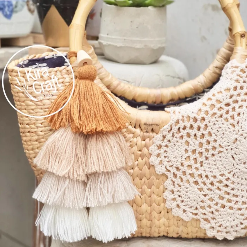 LISA Water Hyacinth Bag, Eye-catching Lace Pattern, Unique and Prominent Design, Sturdy Material, Standout Accent for Outfits