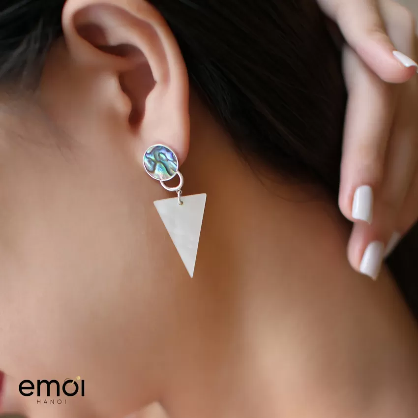 Yatch Earrings, Sea Lover Collection, Inverted Triangle Shape, Adds Elegance to the Face, Impressive Jewelry, Captivating Every Gaze Yatch Earrings, Sea Lover Collection, Inverted Triangle Shape, Adds Elegance to the Face, Impressive Jewelry, Captivating Every Gaze