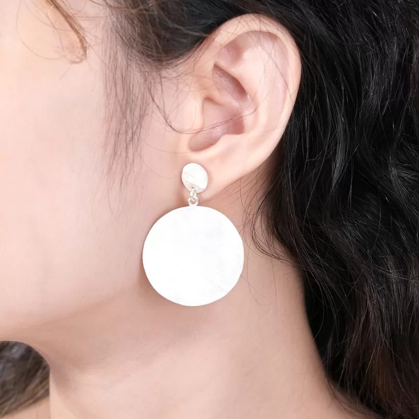 Hoa Tai Bạc Tròn, BST Thô, Mặt Hoa Tai Bản To Ấn Tượng, Thu Hút Mọi Ánh Nhìn, Phù Hợp Với Những Trang Phục Dạ Hội, Phong Cách Thanh Lịch Hoa Tai Bạc Tròn, BST Thô, Mặt Hoa Tai Bản To Ấn Tượng, Thu Hút Mọi Ánh Nhìn, Phù Hợp Với Những Trang Phục Dạ Hội, Phong Cách Thanh Lịch