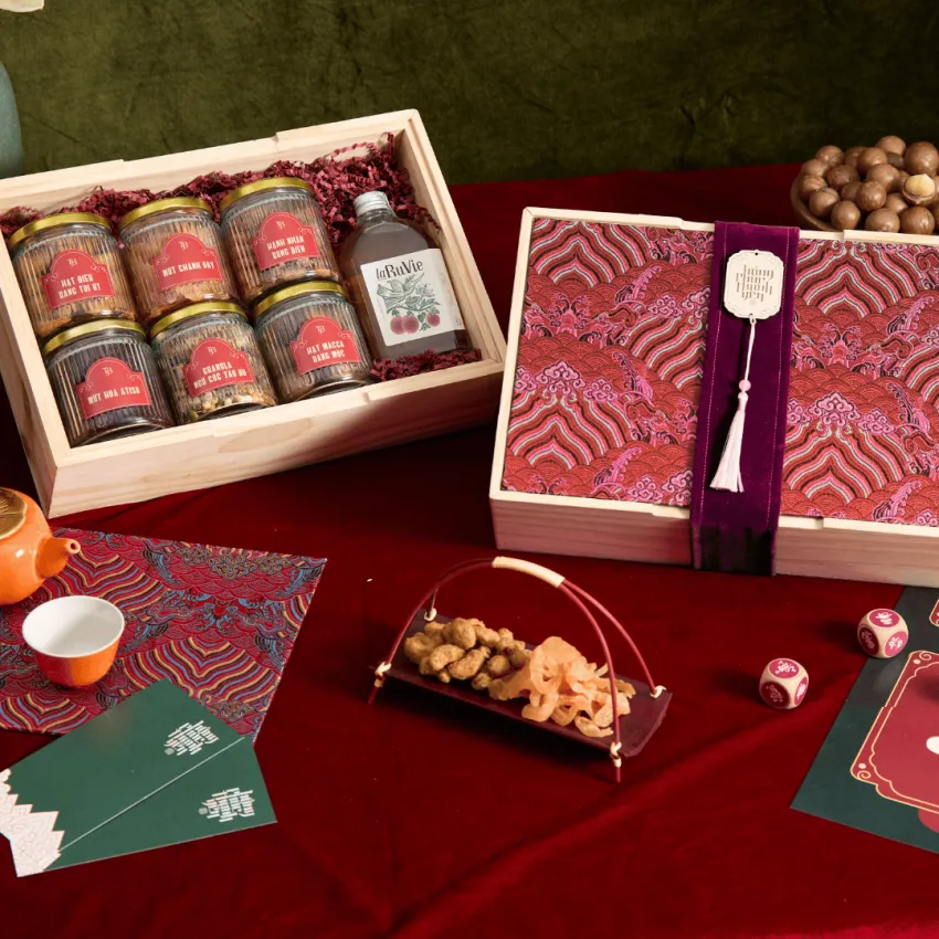 "Brocade 1" Tet Gift Box, Enjoy The Festive Flavors, Lunar New Year Gift Set with Nuts, Jams And Wine, Corporate Gift, Tet Gift Set, Vietnamese Gift