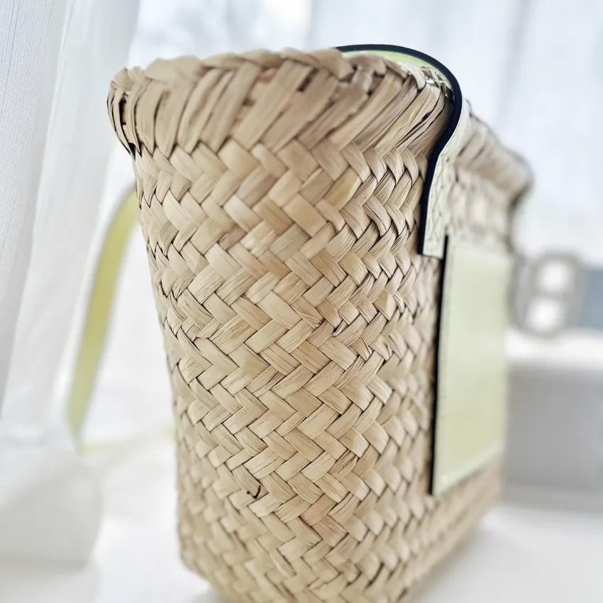 Túi Cói Avocado, Màu Sắc Tươi Mát Và Năng Động, Túi Cói Phối Da Tinh Tế, Phụ Kiện Thân Thiện Môi Trường, Quà Việt Nam, Quà Tặng Cho Nữ Ấn Tượng Túi Cói Avocado, Màu Sắc Tươi Mát Và Năng Động, Túi Cói Phối Da Tinh Tế, Phụ Kiện Thân Thiện Môi Trường, Quà Việt Nam, Quà Tặng Cho Nữ Ấn Tượng