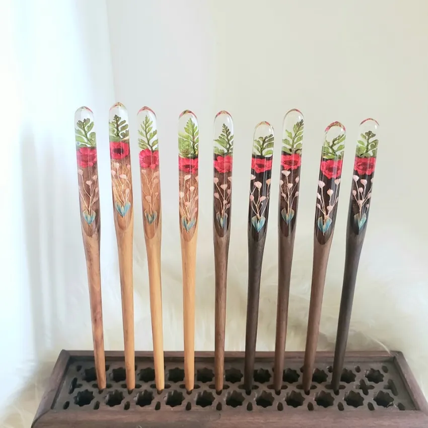 Fern, Red Snowy Resin & Wooden Hair Stick - Trâm cài tóc BHK Việt Nam ...
