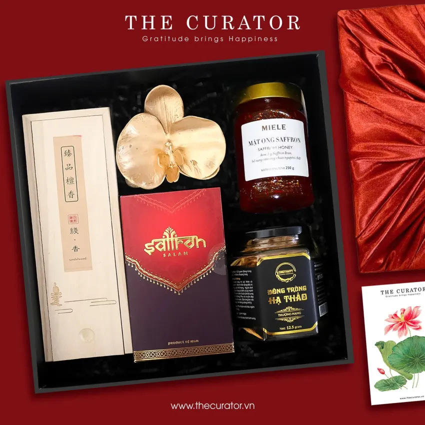 "Premium Health And Wellness" Gift Set, A Holistic Health Gift, Gift Set With Saffron, Cordyceps, Honey & Agarwood, Gift For Her, Luxury Partner Gift